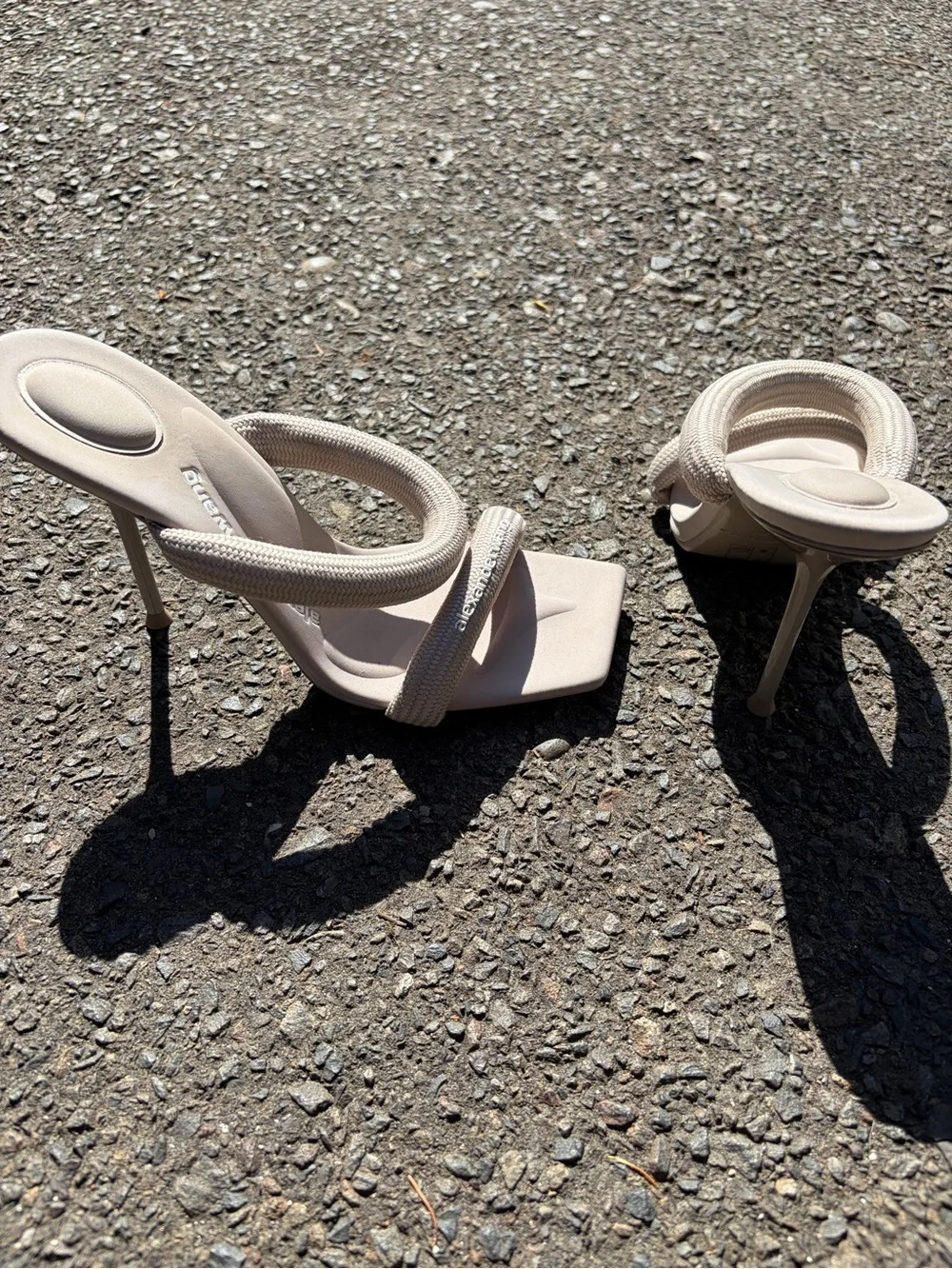 Alexander Wang Beige Loop-Strap Heeled Sandals - Picture 2 of 3
